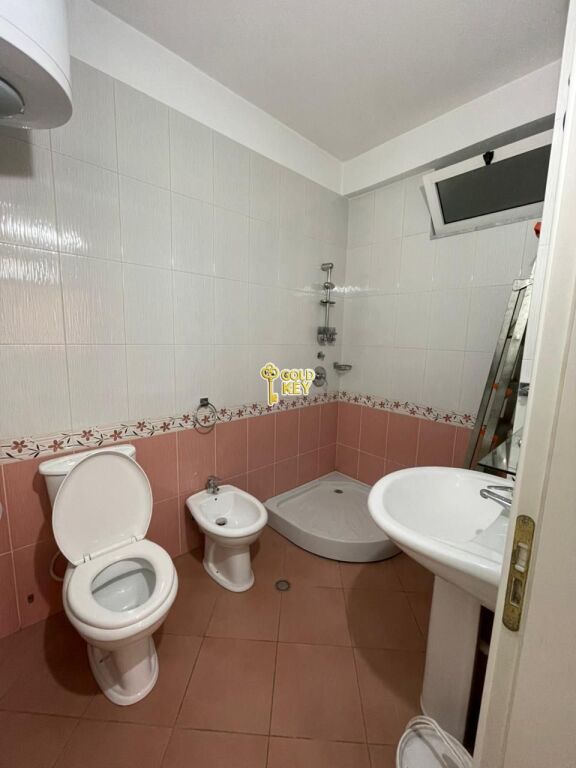 🏡 APARTMENT FOR RENT 2+1 + 2 BATHROOMS + BALCONY – Sports Palace, Durrës