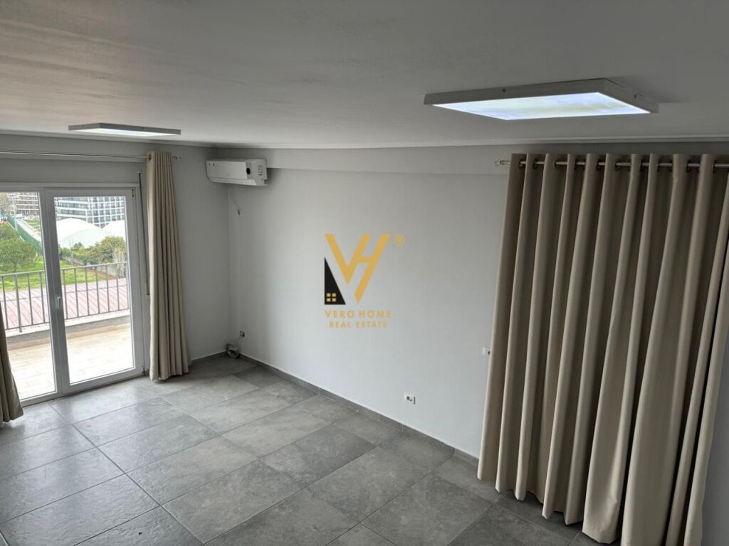 UFFICIO 130 M2 IN AFFITTO PRESSO IL COMPLESSO OLIMPIK 95.000 LEKE