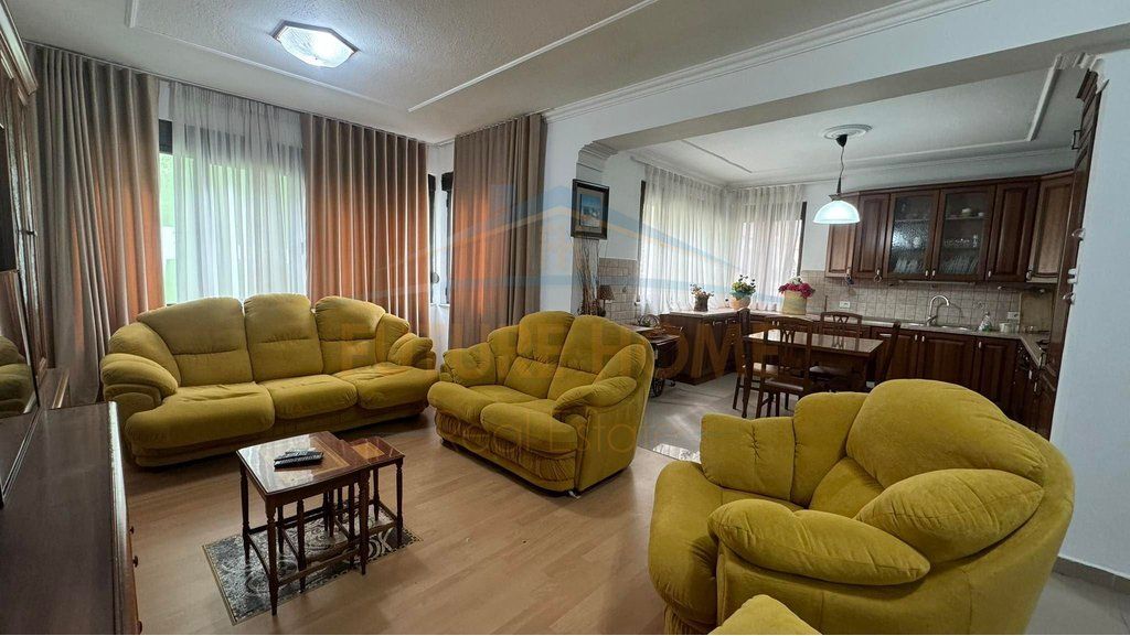 Rent, Apartment 2+1+2, Blloku, Tirana