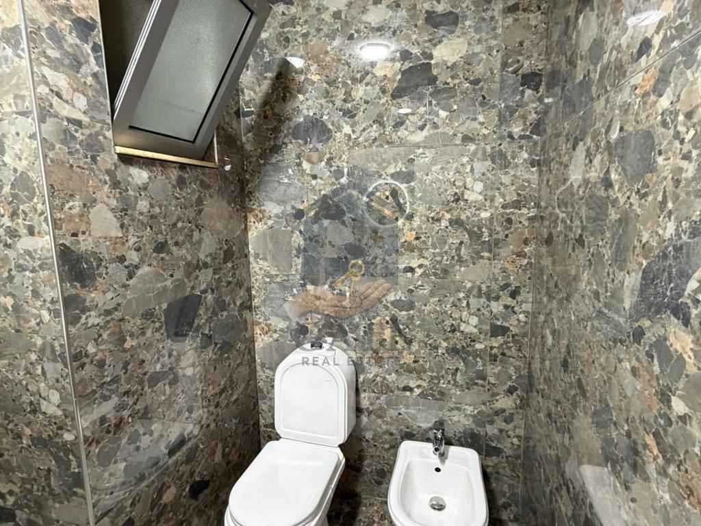 Appartamento 2+1 con vista mare in vendita nella zona di Shkëmbi a Kavaja