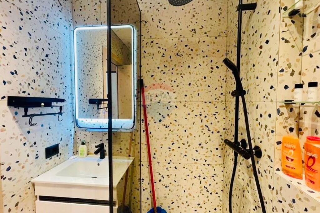 Apartament 1+1 Myslym Shyr