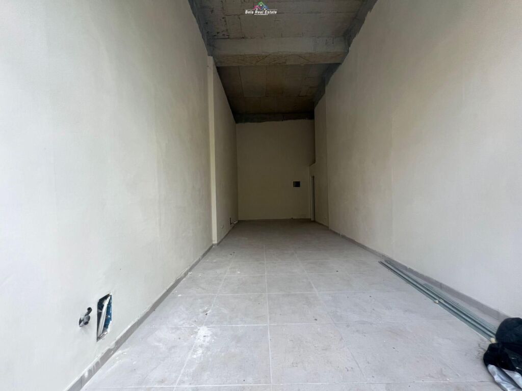Shop For Rent at New Bazaar (ID BD21876) Tirana