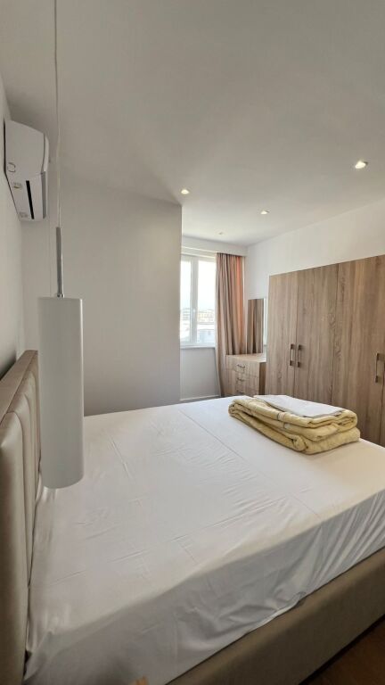 Apartament 2+1 me qera tek Mine Peza