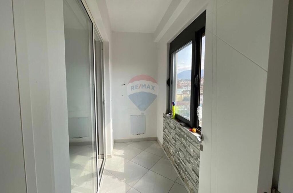 Shitet Apartament 2+1+2 tek Rruga e Elbasanit ID: 530571006-26