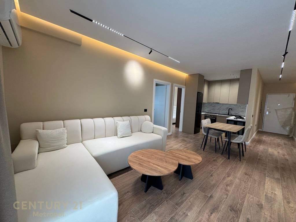 Modern 2+1 apartment for rent in the Xhamllik area