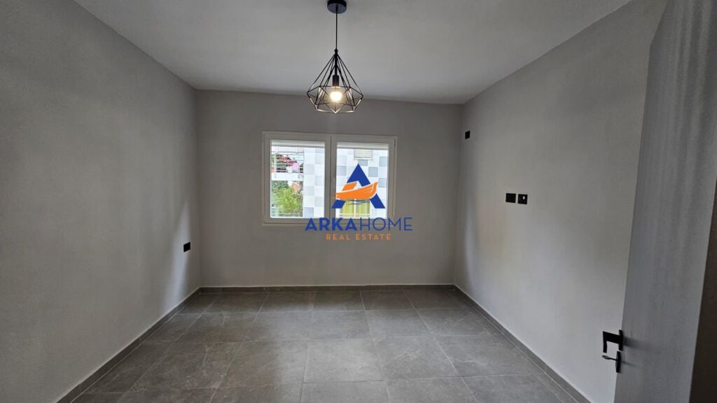 APARTMENT FOR RENT 3+1+BALCONY " PAZARI I RI " 700 EURO
