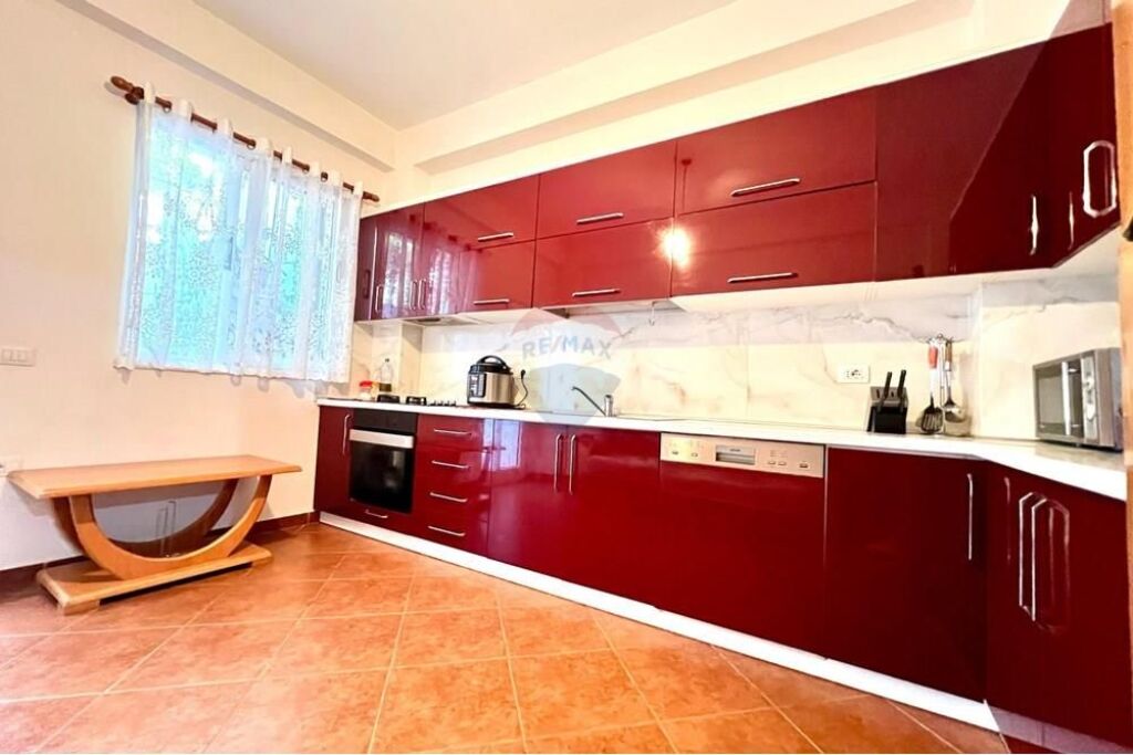 🏡✨ LUXURY VILLA FOR SALE – VLORË | LIRIMI NEIGHBORHOOD ✨🏡