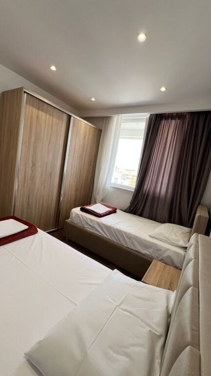 Apartament 2+1 me qera tek Mine Peza