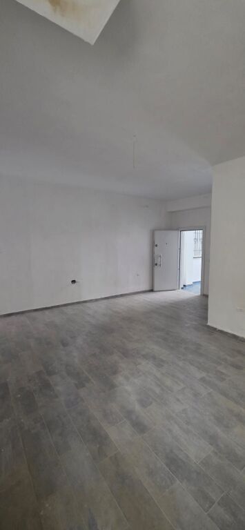 Shitet Garzoniere ne FRESK / 46,000 EURO