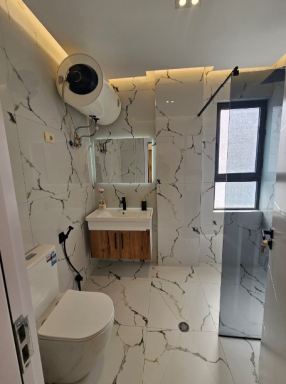 Appartamento 2+1+2 in Vendita – Palazzo con Frecce