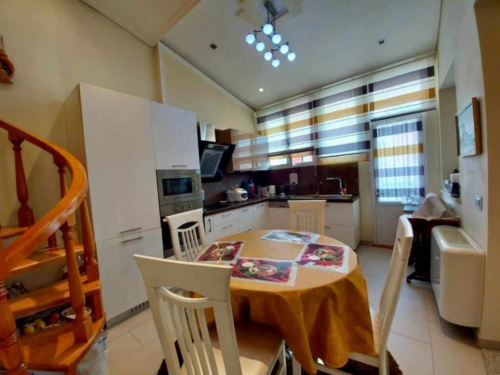 📣 QERA Apartament 3+1 Me 2 Tualete Dhe 2 Poste Parkimi 📍 Fresk, Rruga e Teleferikut ✨