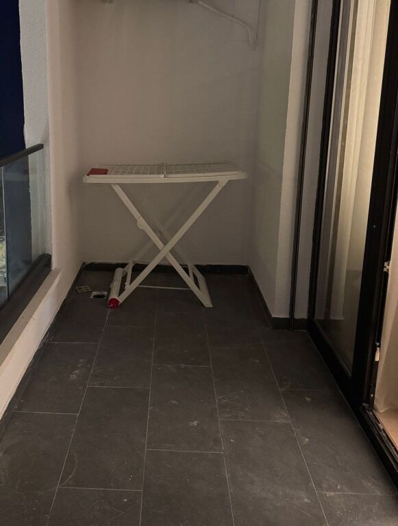 Apartament luksoz 1+1 me qira – Kryqëzimi i Komunës së Parisit !