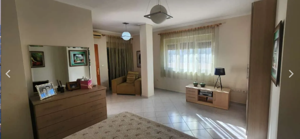 Vendesi in vendita 2 appartamenti adiacenti con Nj-Tj Iliria Plazh Durres