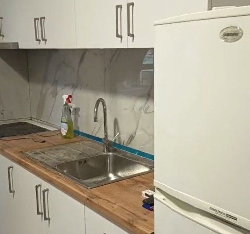 Jepet Apartament 2+1+2 ballkone me qira – përballë Ringut !