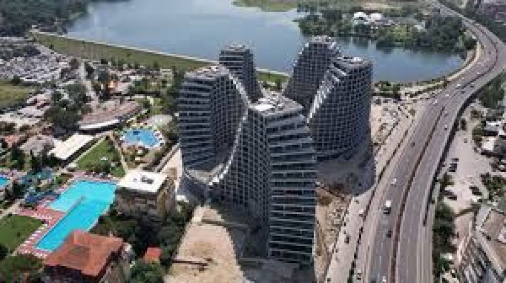 SHESIM 2 POSTE PARKIMI NE KATIN -2 TEK LAKE VIEW RESIDENCE !