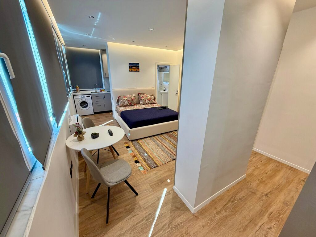 📣 VENDESI 2 MONOLOCALI 📍 Selvia 🛣️ Via "Siri Kodra" ✨