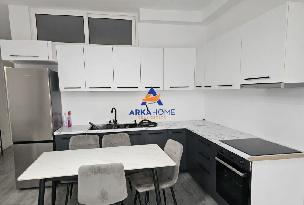 APPARTAMENTO IN AFFITTO 2+1+BALCONE " VIA 5 MAGGIO " 670 EURO