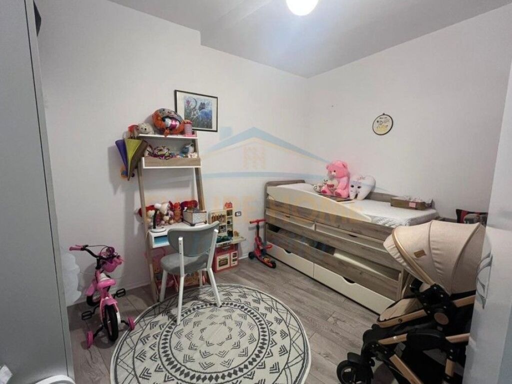 For sale, 2+1 Apartment, Fresku, Tirana.