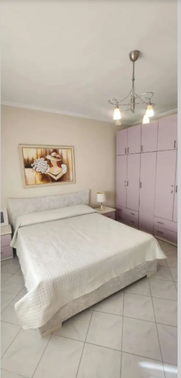 Vendesi in vendita 2 appartamenti adiacenti con Nj-Tj Iliria Plazh Durres