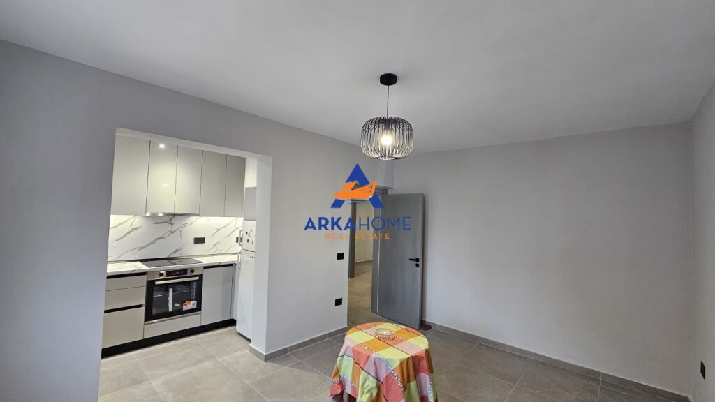 APARTMENT FOR RENT 3+1+BALCONY " PAZARI I RI " 700 EURO