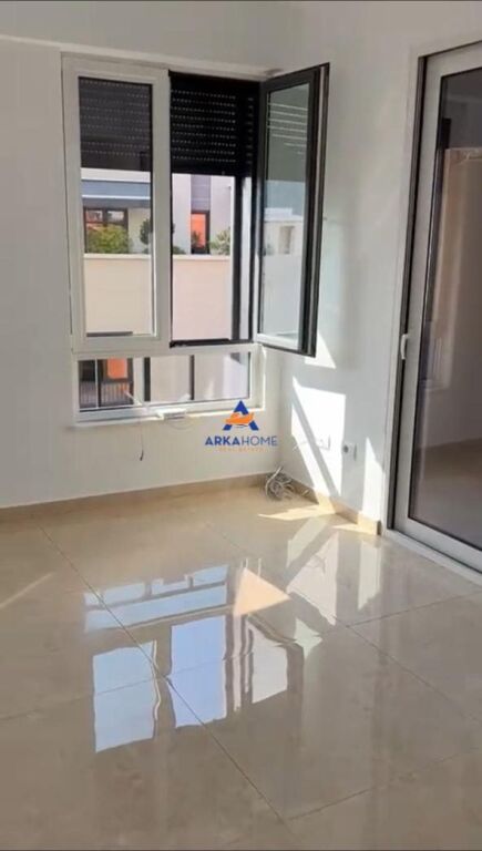 AMBIENTE PER UFFICI IN AFFITTO 105 M2 " TREGU CAM " 1100 EURO