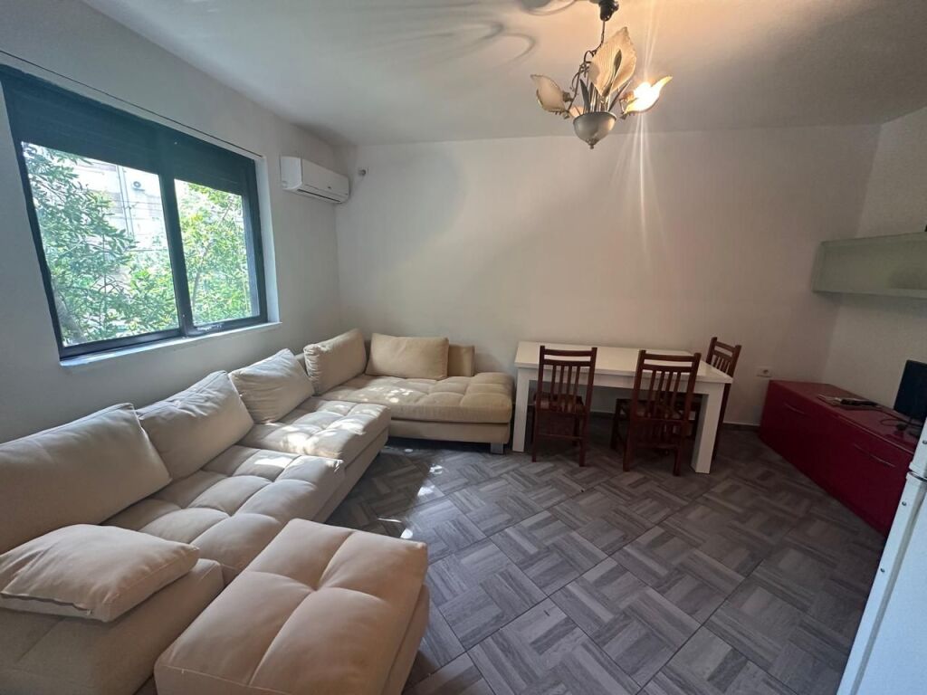 🏢Rruga Irfan Tomini,shitet apartament 1+1, 125,000€uro