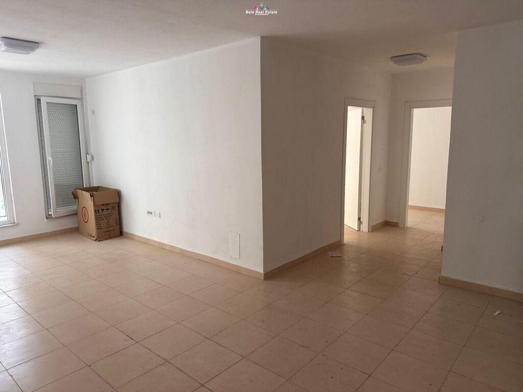 Appartamento in Affitto 2+1 Vicino a 5 Maj (ID B2201854) Tirana