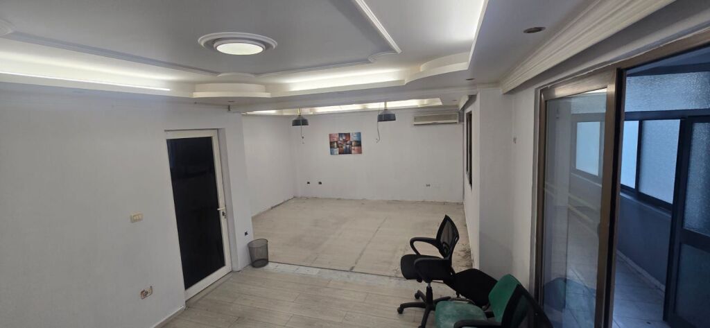 📍AMBIENTE IN AFFITTO PER UFFICI VICINO A PIAZZA WILLSON. 850 €
