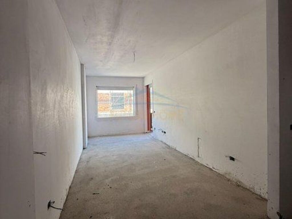 For sale, Apartment 1+1, Paskuqan