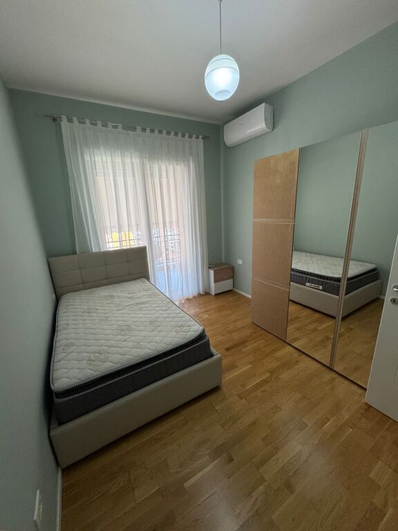 🏡 Apartment 2+1 for rent 📍 Delijorgji Complex  🏢 7th floor (with elevator) 🛋️ Fully furnished  🚗 Parking option  💶 Price: • 120,000 lek/month with parking • 110,000 lek/month without parking  