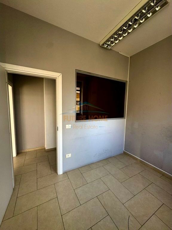 🏢 Super Ambient Biznesi 350 m^2 me Qera – Rruga e Elbasanit! 🇺🇸