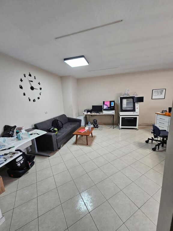 Shitet Apartament 102.5 m² - Zona Pallati me Shigjeta