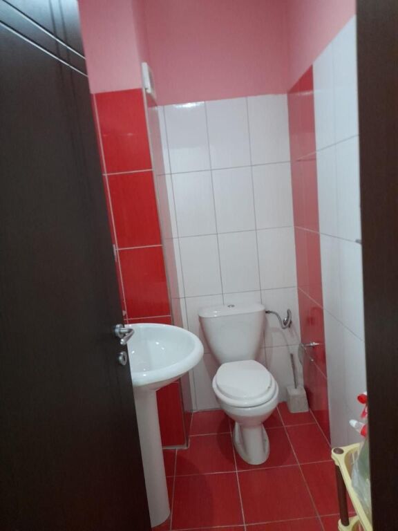 APARTMENT 2+1 ME QERA – Tek Vilat Gjermane, Tiranë
