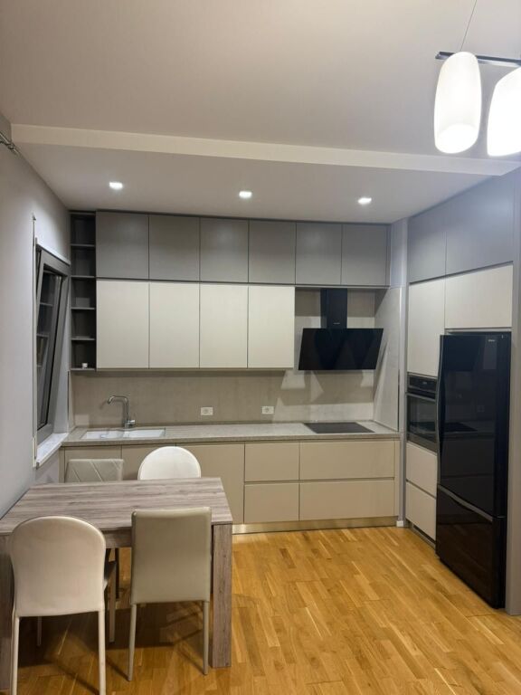 🏡 Apartment 2+1 for rent 📍 Delijorgji Complex  🏢 7th floor (with elevator) 🛋️ Fully furnished  🚗 Parking option  💶 Price: • 120,000 lek/month with parking • 110,000 lek/month without parking  