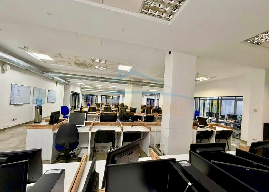 🏢 Super Spazio Commerciale 412 m^2 in Affitto a Selvia – Rruga e Dibrës! 🌟