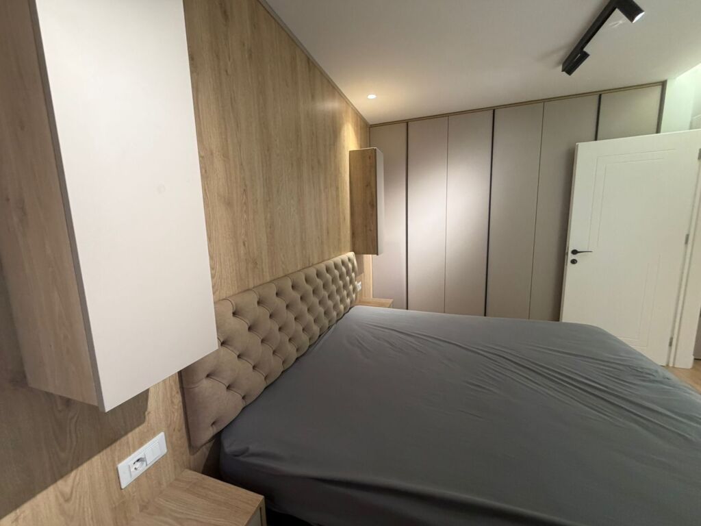 Super 1+1 apartment for rent at Komuna e Parisit