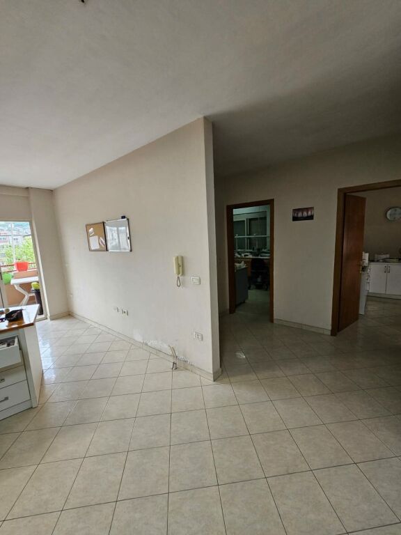 Shitet Apartament 102.5 m² - Zona Pallati me Shigjeta