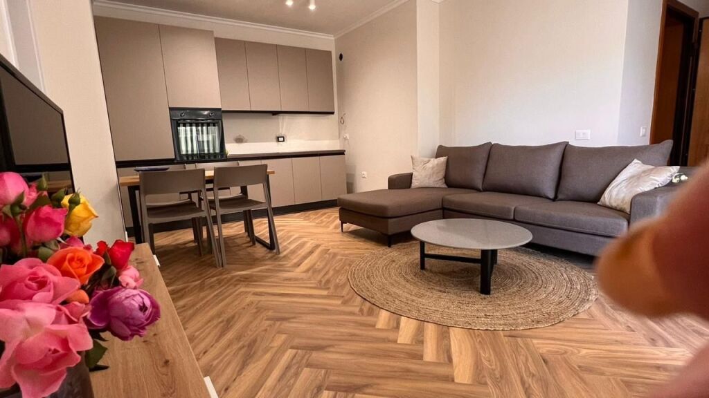 Apartment 2+1+2 for rent, Kavaja Street