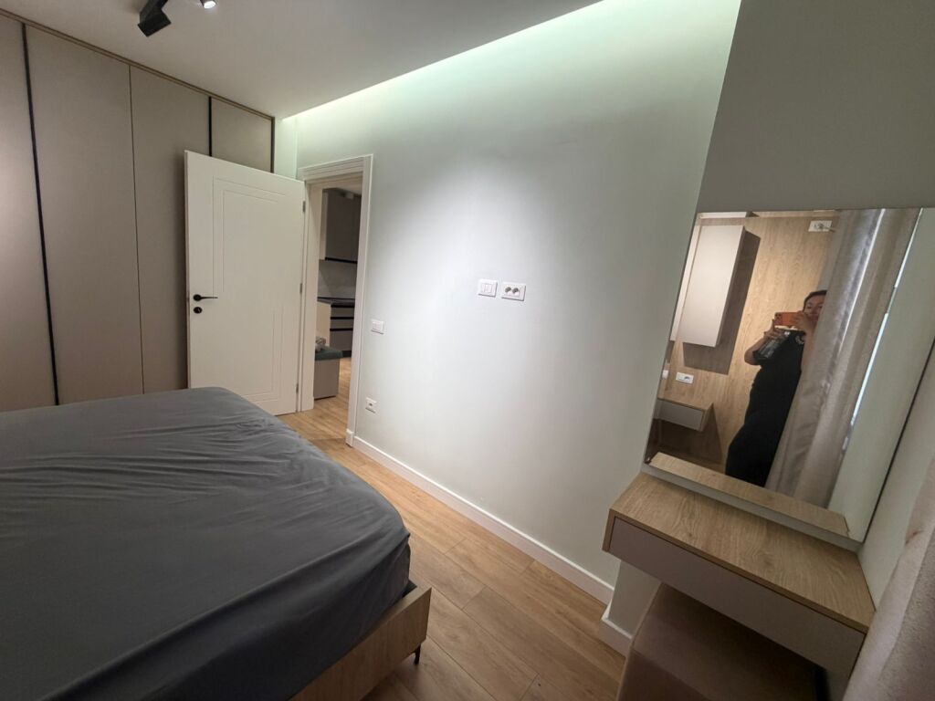 Super 1+1 apartment for rent at Komuna e Parisit
