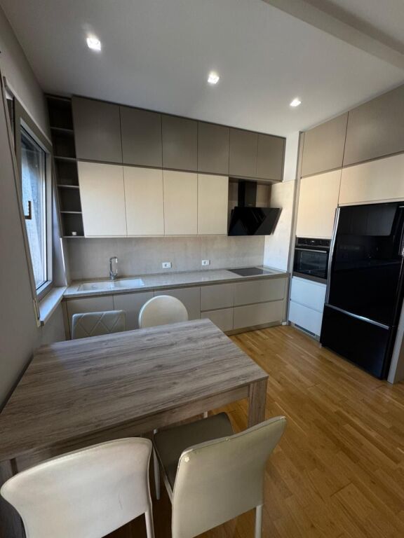 🏡 Apartment 2+1 for rent 📍 Delijorgji Complex  🏢 7th floor (with elevator) 🛋️ Fully furnished  🚗 Parking option  💶 Price: • 120,000 lek/month with parking • 110,000 lek/month without parking  