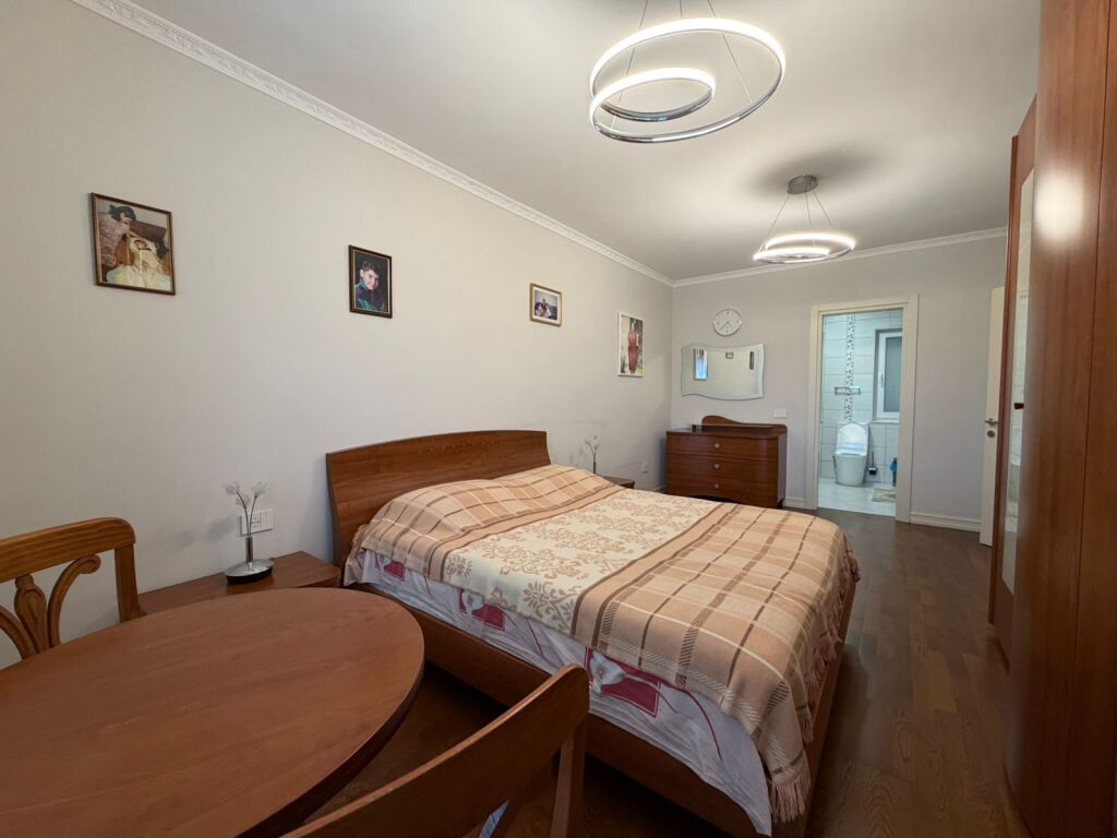 Vile me qera tek Garden Hills Residence