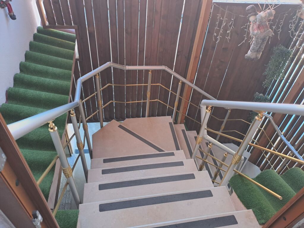 🏡 VILLA DI 2 PIANI IN VENDITA – SEFER EFENDIU TRIBUNALE DURRËS