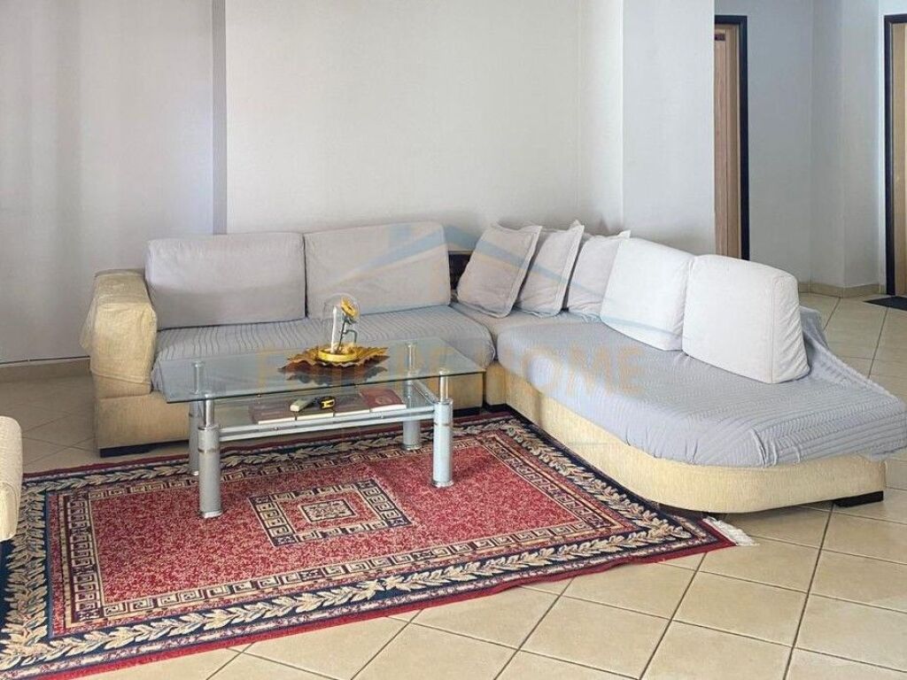 In vendita, Appartamento 2+1 + Veranda, Unaza e Re