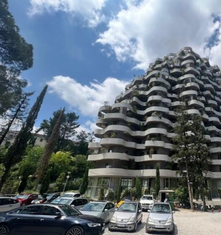 WE SELL APARTMENT (OFFICE)