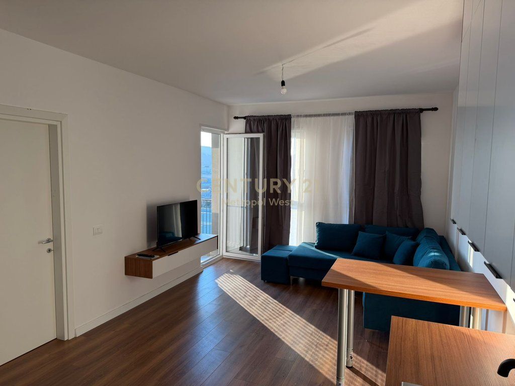 Affittasi appartamento 1+1+balcone a Univers City!