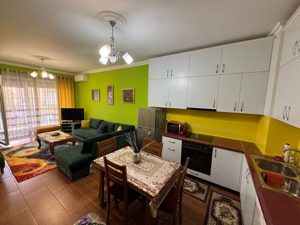 For rent 1+1 At 21 Dhjetori