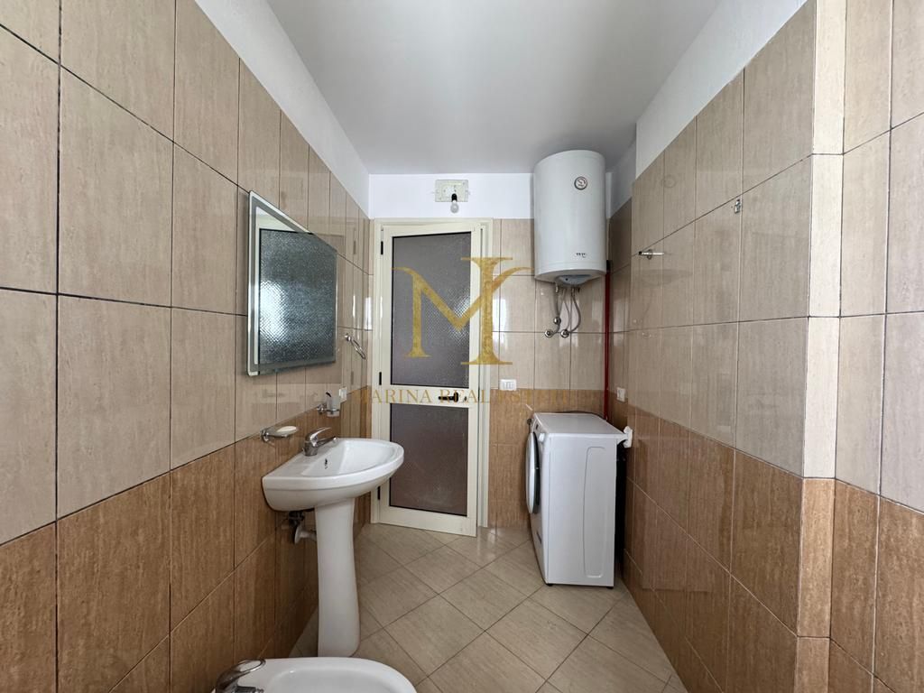 Shitet apartament 1+1 ne Shkembi Kavajes, kati 4 pa ashensor