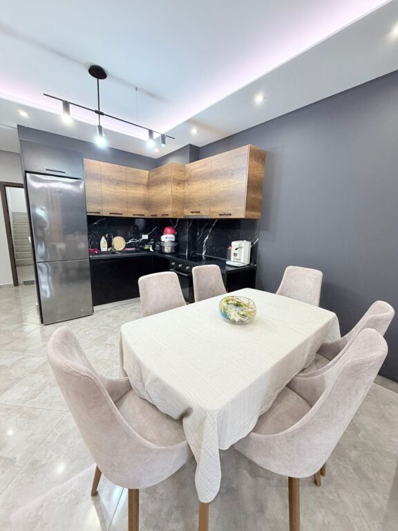VENDESI APPARTAMENTO 2+1 SPITALLE,DURRES