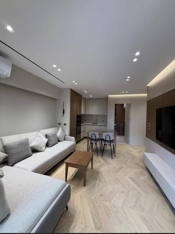 Apartament 1+1 per qira te Myslym Shyri, super i investuar
