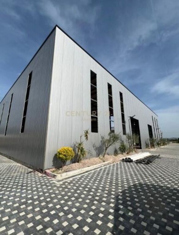 Industrial Warehouse+Functional Yard for Rent